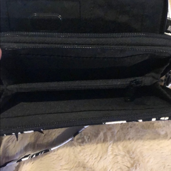 Vera Bradley All in One Cross Body - Picture 8 of 8